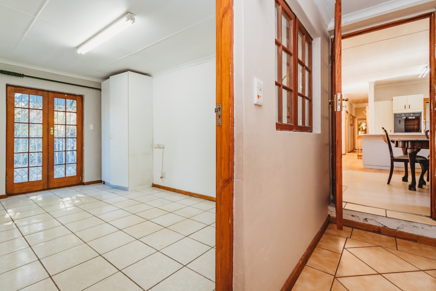 3 Bedroom Property for Sale in Heather Park Western Cape